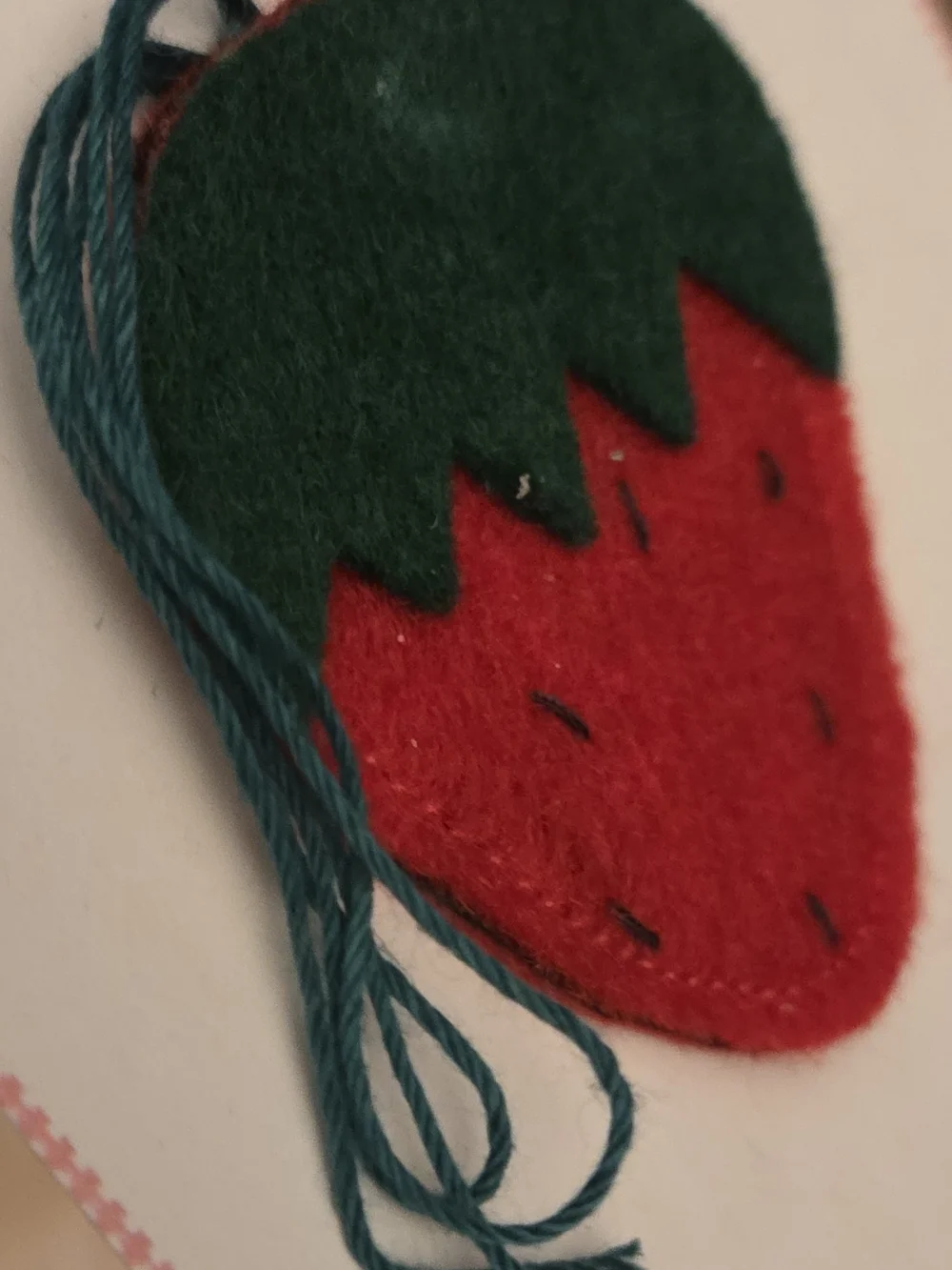 Vintage 1950s 60s Felt Strawberry Thimble Holder Sewing Notion Original Card